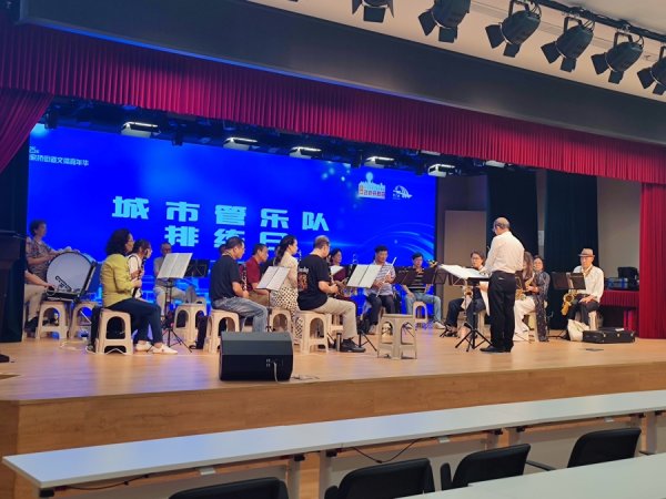 融可赢配 居民在社区享智慧运动、企业出海有帮手，长宁绘就民生幸福与经济活力新图景